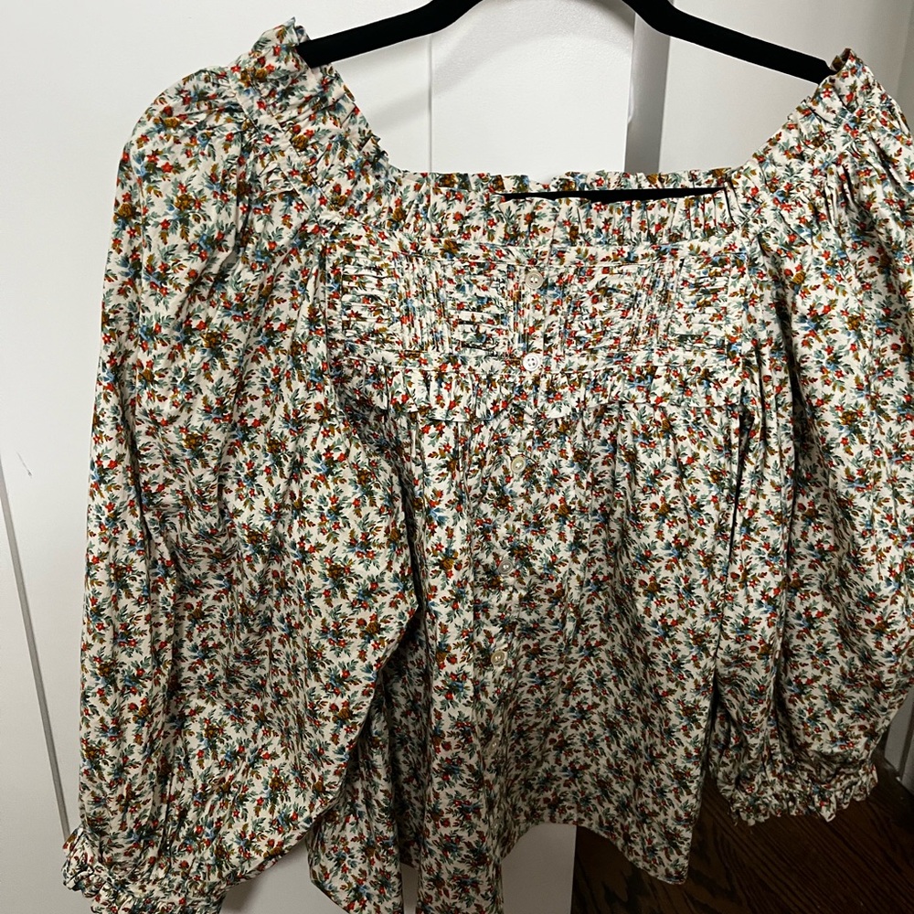 Dôen Floral Long Sleeve Top
